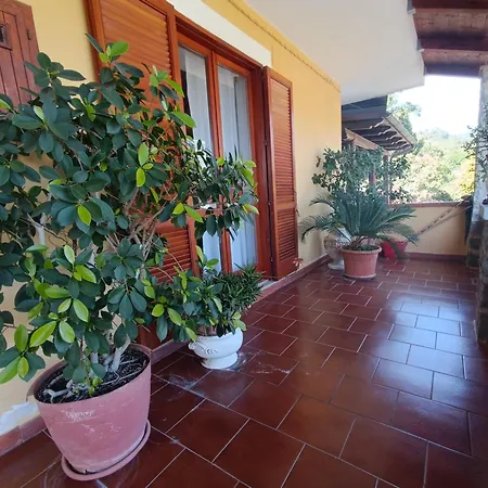 Gio 別荘 ポリカストロ・ブッセンティーノ